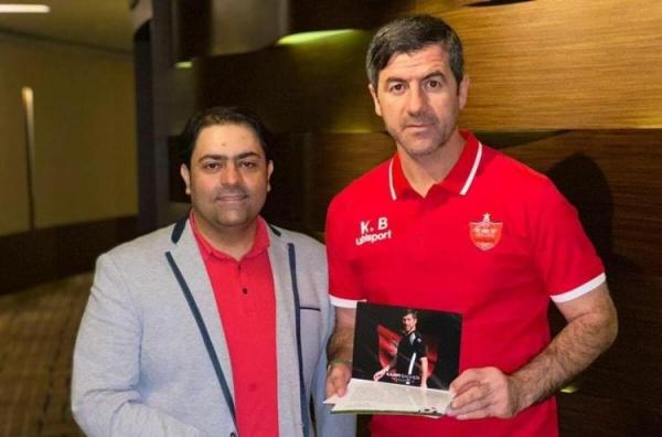 (عکس) اقدام جالب مدیرعامل پرسپولیس قبل از فینال لیگ قهرمانان (عکس) اقدام جالب مدیرعامل پرسپولیس قبل از فینال لیگ قهرمانان آسیا
