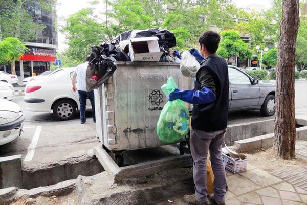 شیوه تازه برای حذف پدیده زباله گردی ، مخازن زباله از سطح شهر جمع خواهند شد
